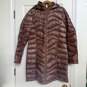 Andrew Marc packable lightweight premium down